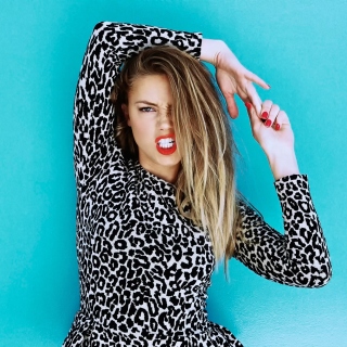 Free Amber Heard Instagram Picture for HP TouchPad