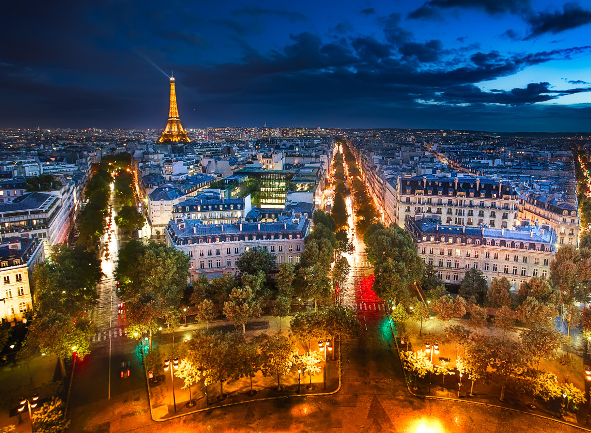 Das City Lights Of Paris Wallpaper 1920x1408