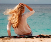 Blonde Girl At Beach screenshot #1 176x144