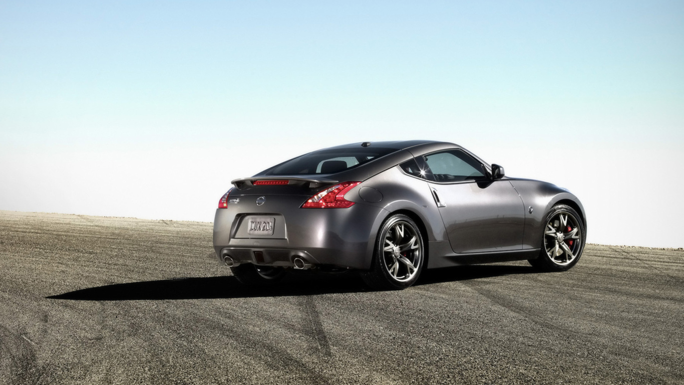 Fondo de pantalla Nissan 370Z 1366x768