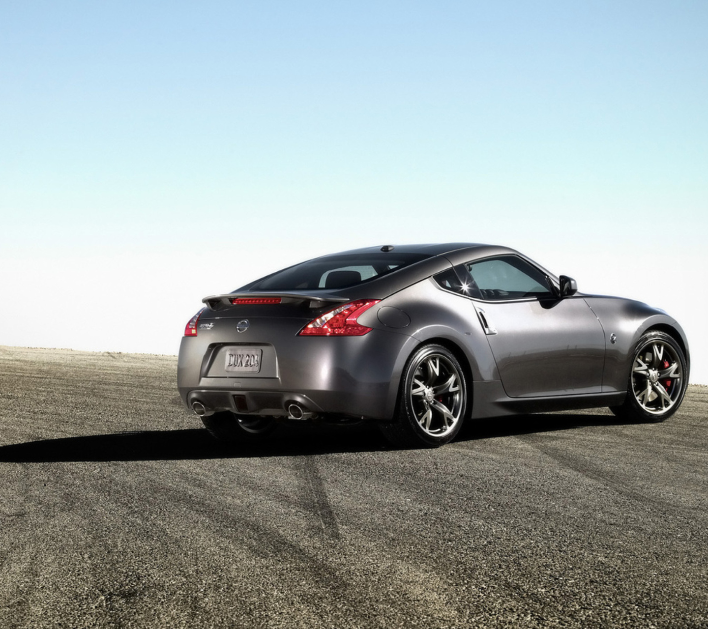 Nissan 370z серый