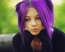 Sfondi Purple Girl 220x176