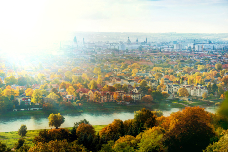 Dresden In Sun Lights screenshot #1
