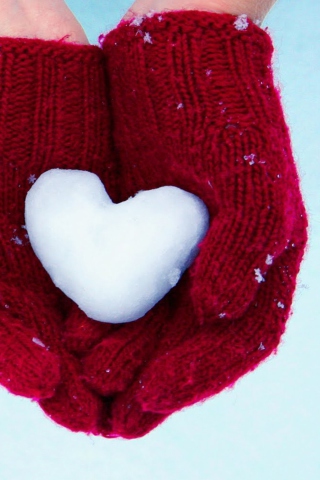 Ice Cold Heart wallpaper 320x480