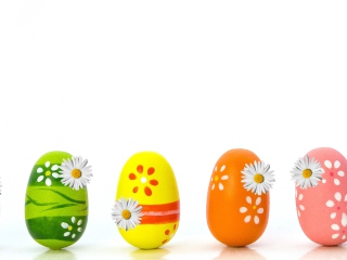 Colorful Easter Eggs wallpaper 320x240