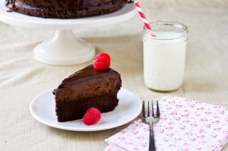 Fudge cake Wallpaper for Android, iPhone and iPad
