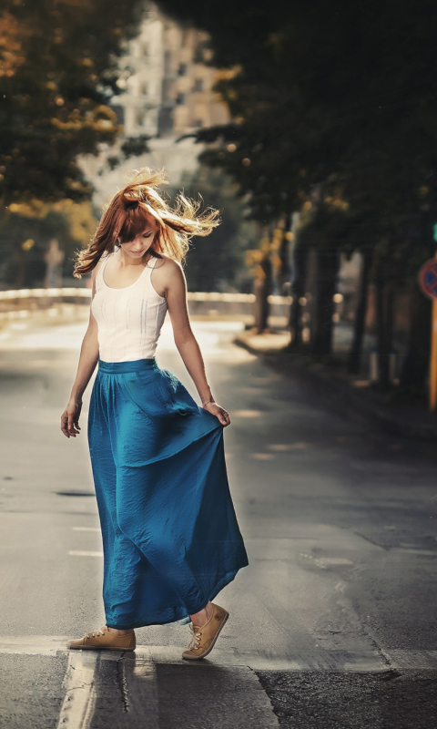 Sfondi Girl In Long Blue Skirt On Street 480x800