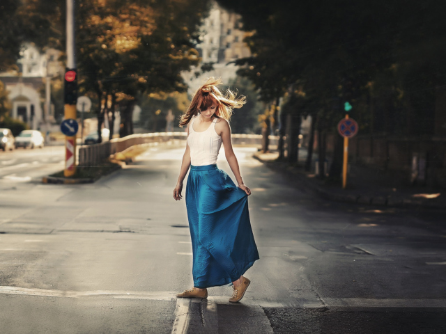 Fondo de pantalla Girl In Long Blue Skirt On Street 640x480