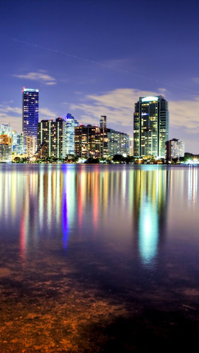 Miami, Florida Houses wallpaper 640x1136