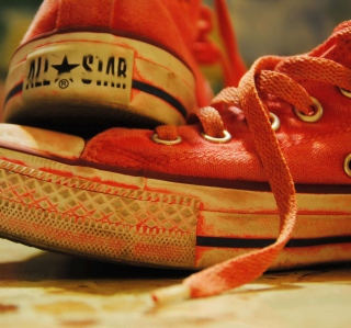 Free Red Converse All Star Picture for iPad