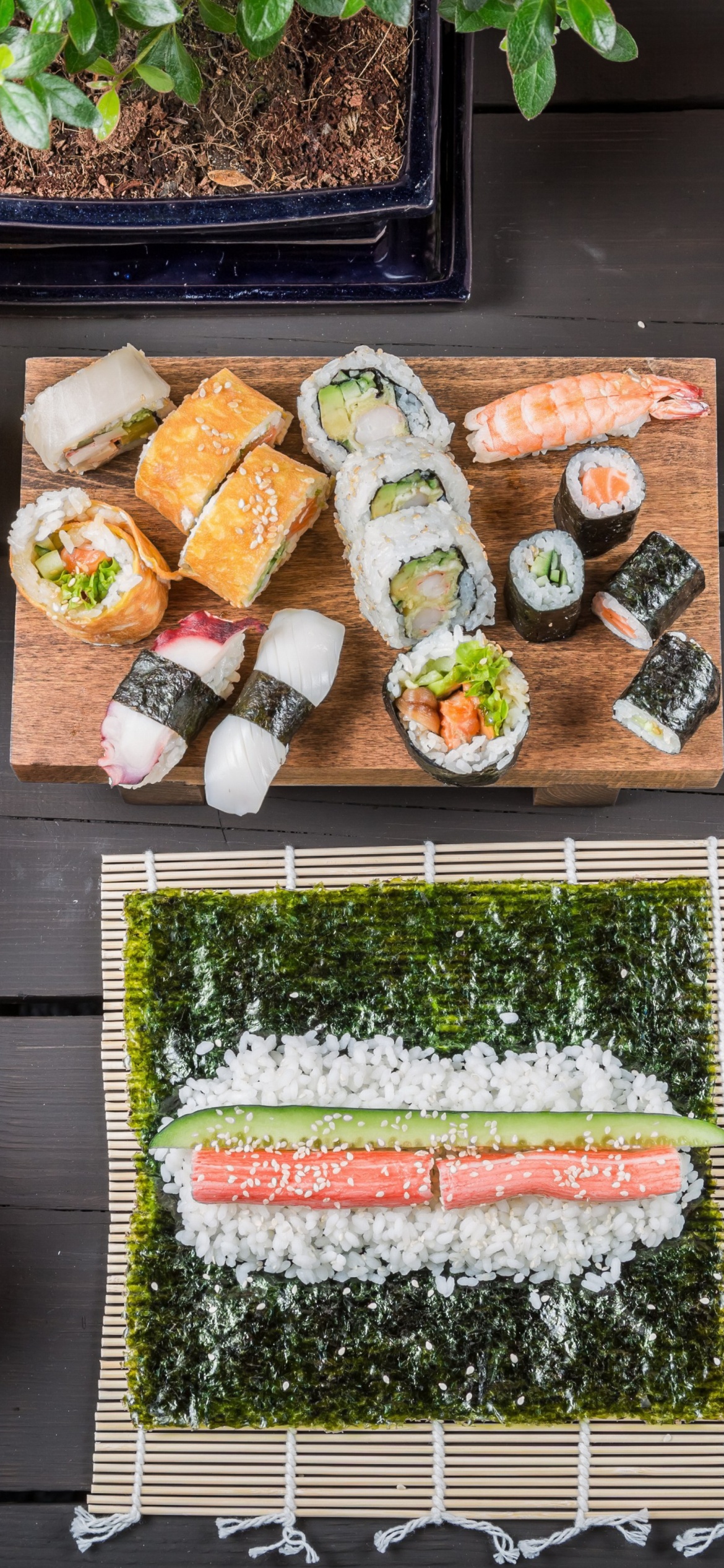 Обои Japanese Sushi 1170x2532