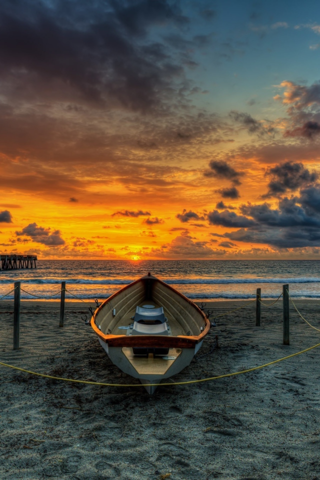 Das Boat On Beach At Sunset Hdr Wallpaper 640x960