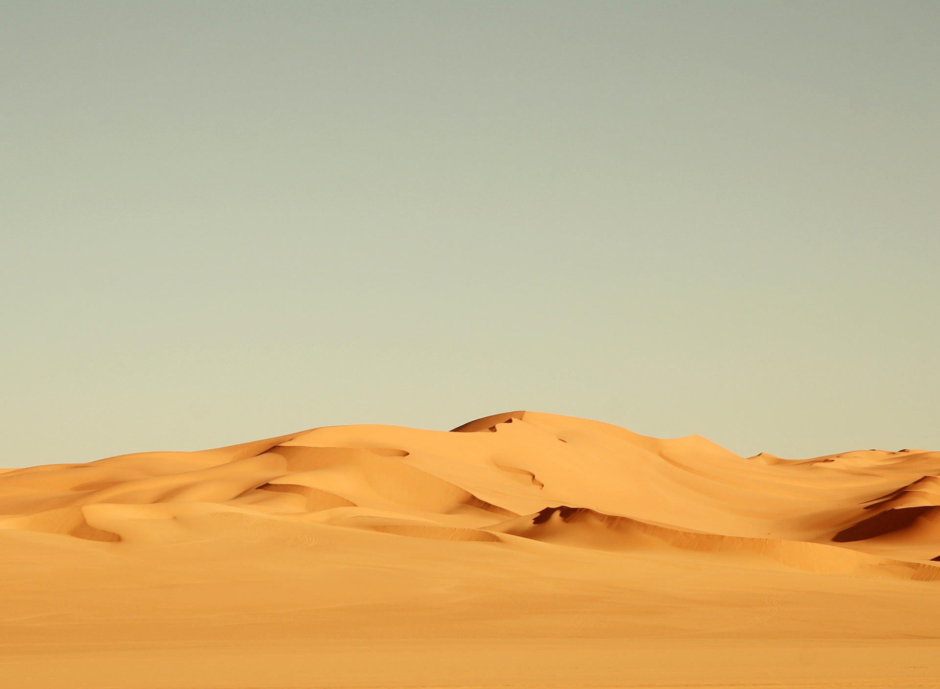 Sahara Desert wallpaper 1920x1408