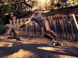 Обои Skateboarding 320x240