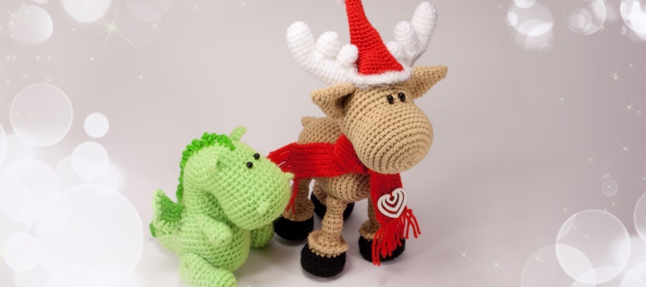 Christmas Dino And Reindeer wallpaper 720x320