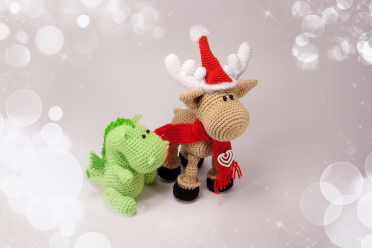 Обои Christmas Dino And Reindeer
