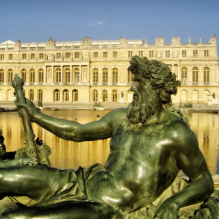 Palace of Versailles Background for 2048x2048