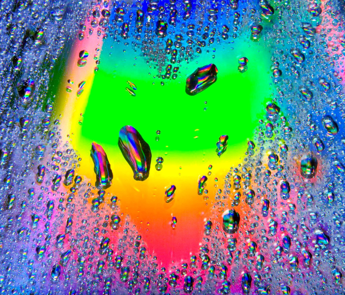 Heart of Water Drops wallpaper 1200x1024