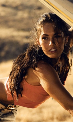 Megan Fox screenshot #1 240x400