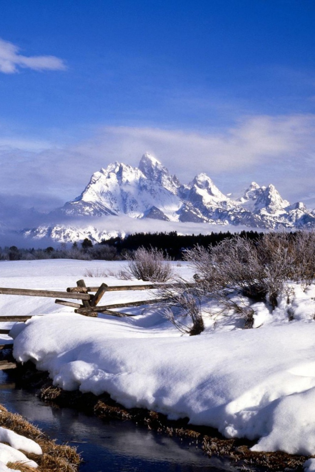 Sfondi Grand Tetons in Winter, Wyoming 640x960