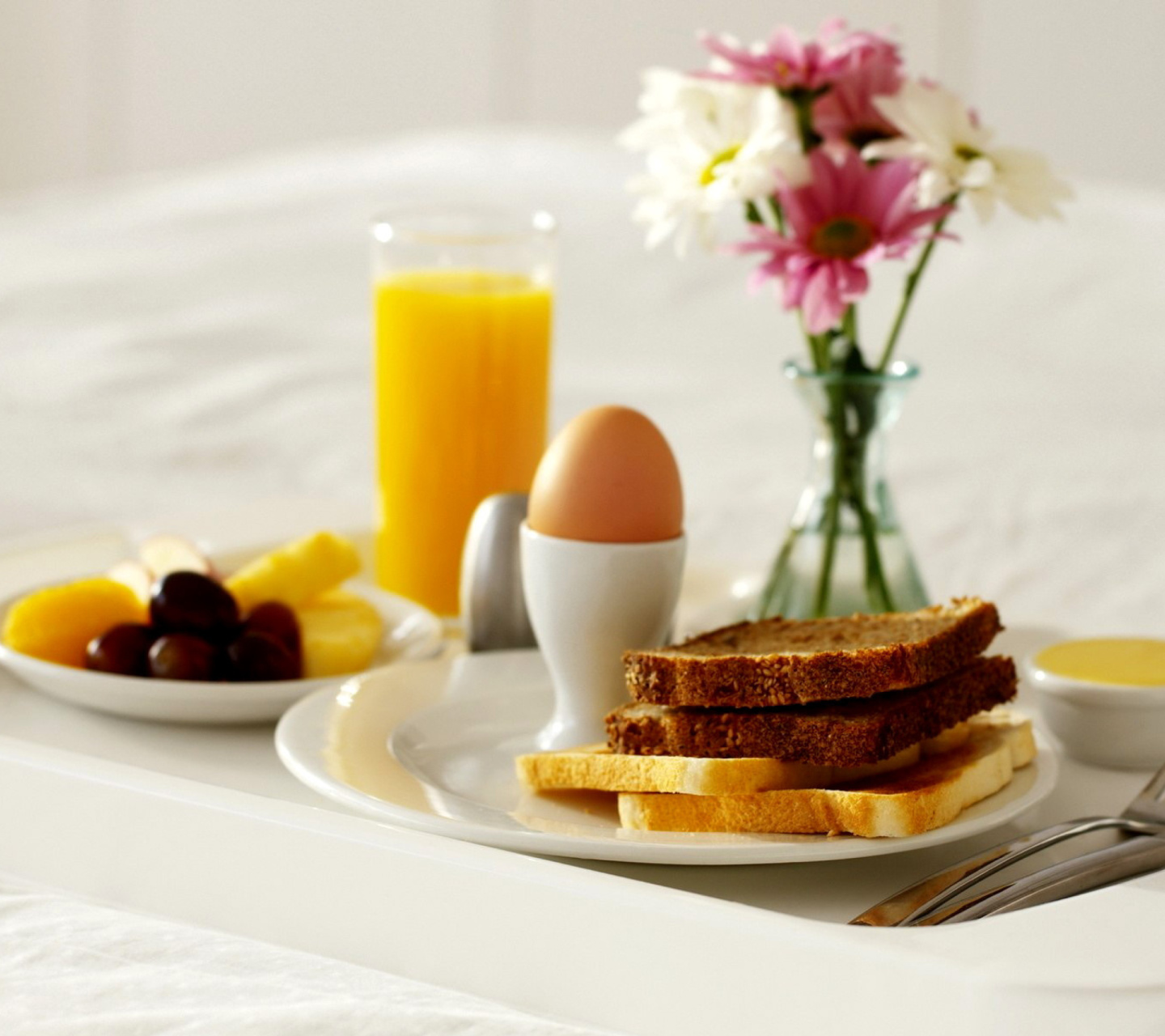 Continental Breakfast wallpaper 1440x1280