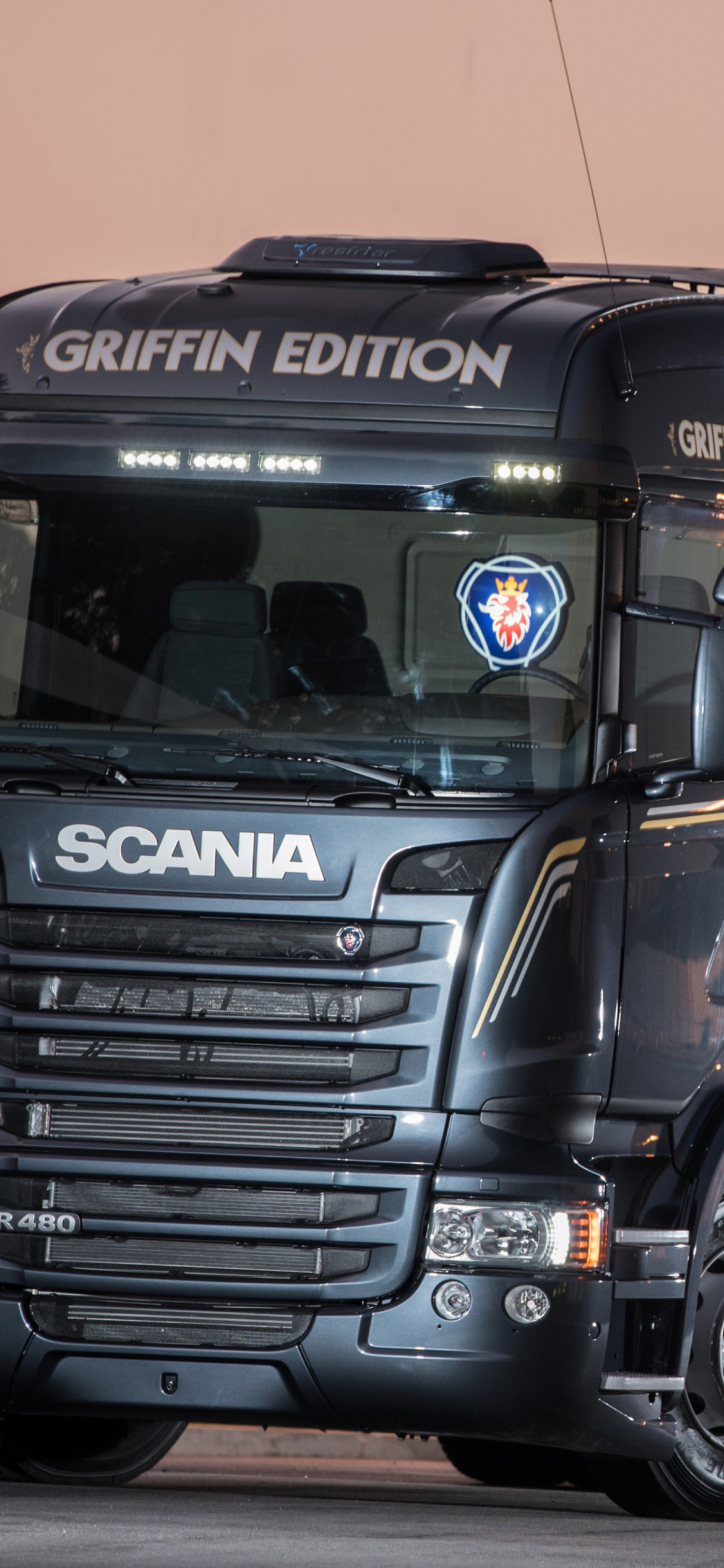 Обои Scania R480 Truck 1170x2532