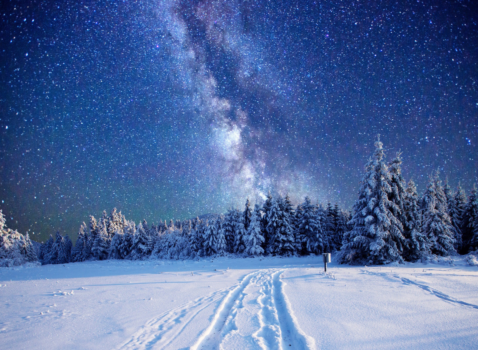 Das Milky Way on Winter Sky Wallpaper 1920x1408