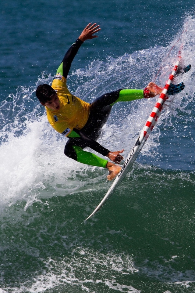 Man Surfing wallpaper 640x960