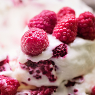 Raspberry Mousse Cake sfondi gratuiti per 1024x1024
