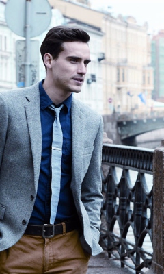 Well Dressed Male Model screenshot #1 240x400