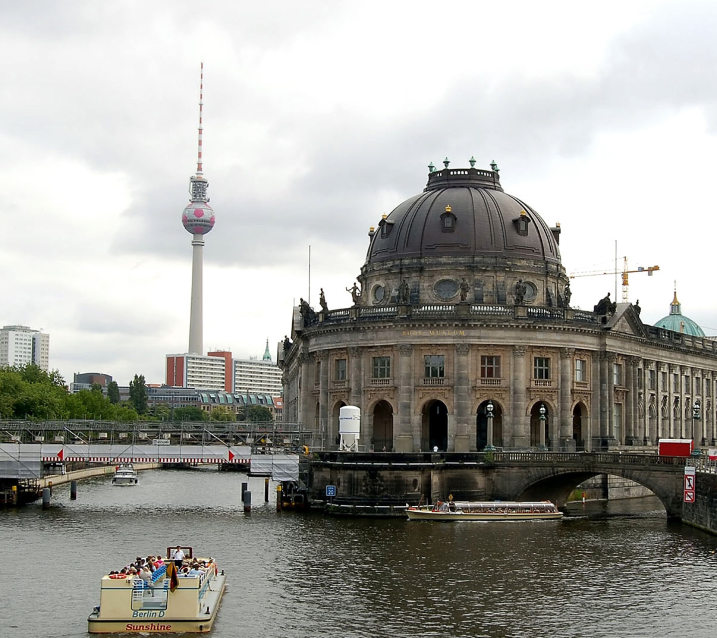 Das Berlin Attractions Wallpaper 1440x1280