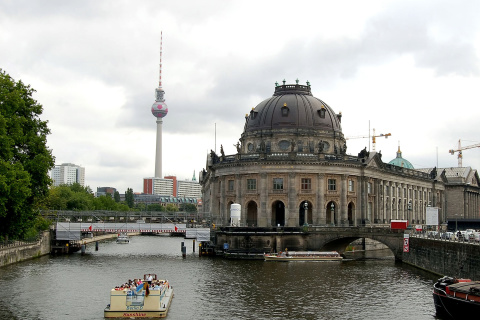 Обои Berlin Attractions 480x320