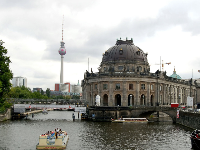 Das Berlin Attractions Wallpaper 640x480