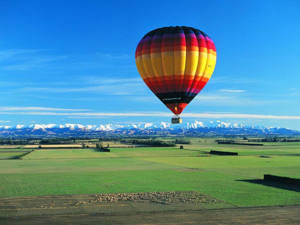 Up Up Away Balloon wallpaper 1024x768