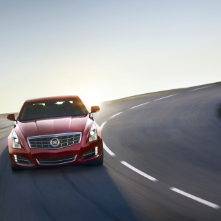 Free Red Cadillac Picture for 2048x2048