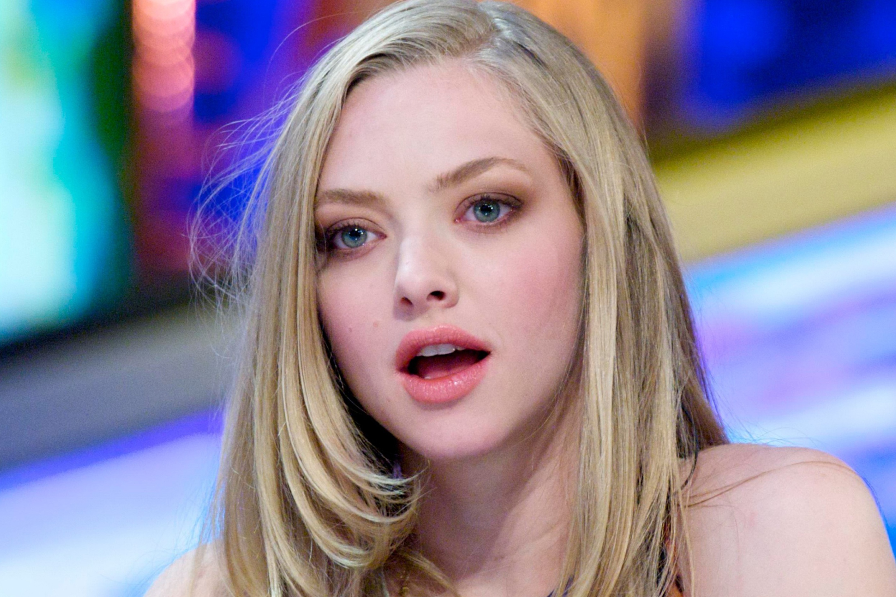 Screenshot №1 pro téma Amanda Seyfried At El Hormiguero 2880x1920