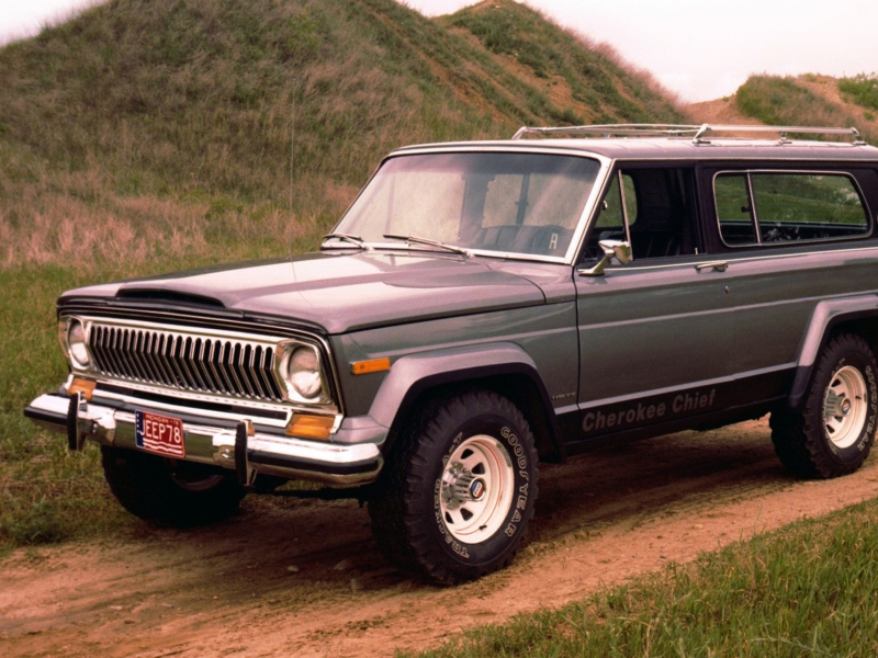 Fondo de pantalla 1976 Jeep Cherokee 800x600