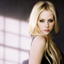 Das Cute Blonde Avril Lavigne Wallpaper 128x128
