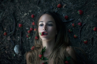 Free Poisoned Strawberry Picture for Android, iPhone and iPad
