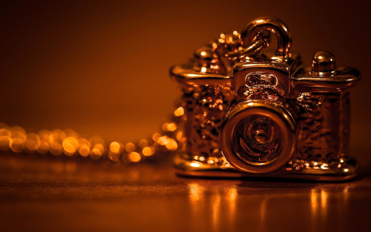 Fondo de pantalla Vintage Golden Camera 1440x900