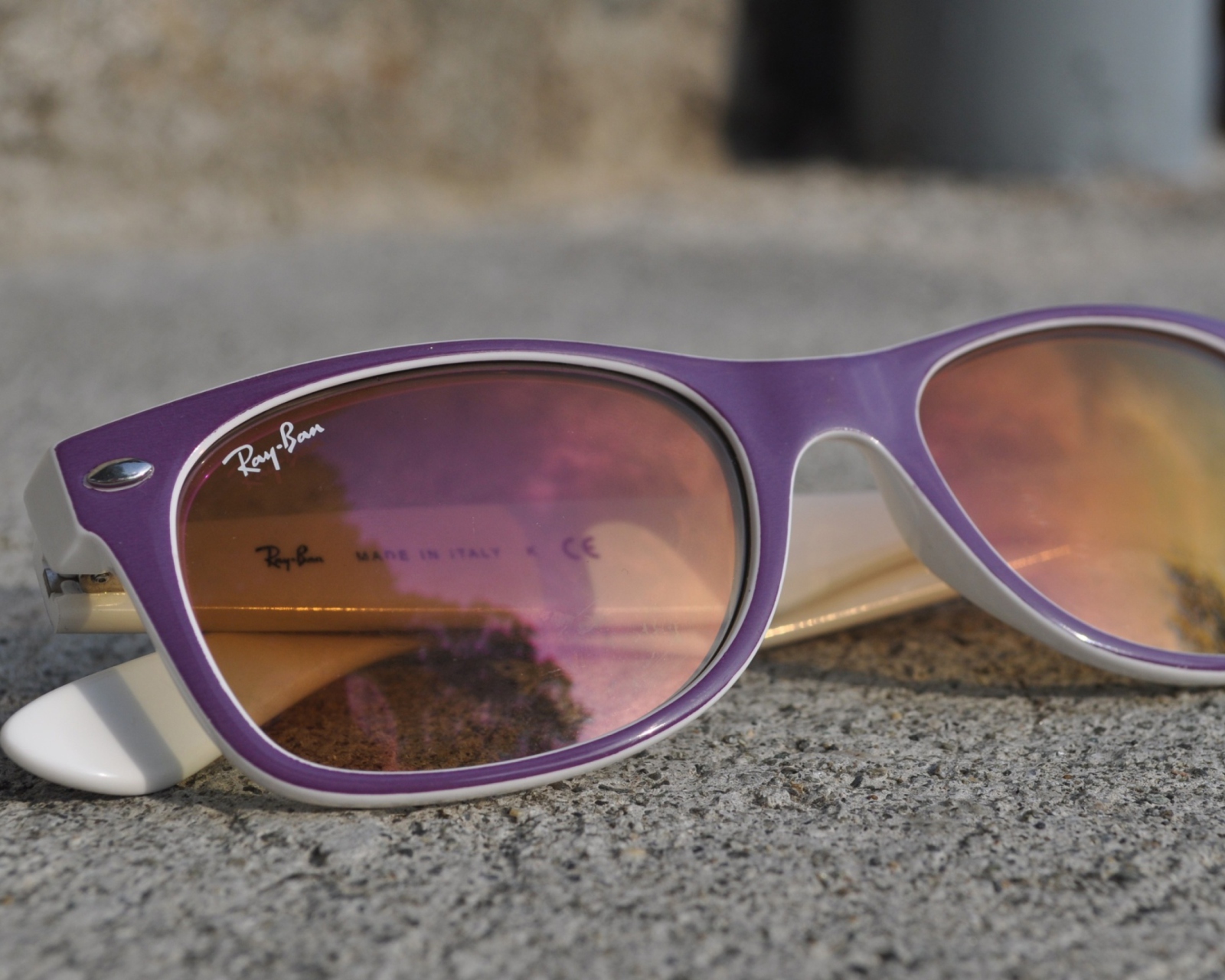 Обои Sunglasses 1600x1280