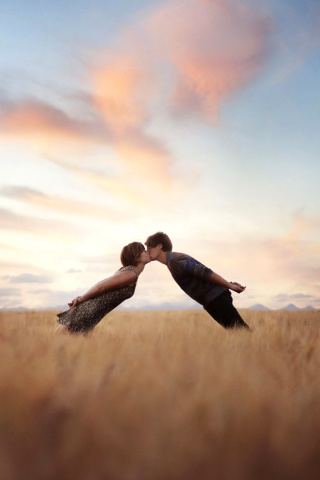 Couple Kiss Bokeh wallpaper 320x480