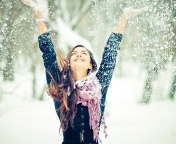Winter, Snow And Happy Girl wallpaper 176x144