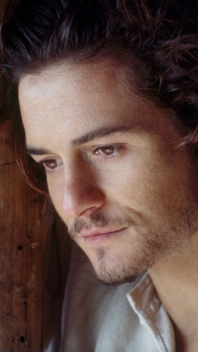 Orlando Bloom screenshot #1 640x1136