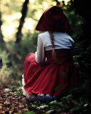 Das Red Riding Hood In Forest Wallpaper 128x160