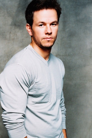 Fondo de pantalla Mark Wahlberg in The Big Hit 320x480