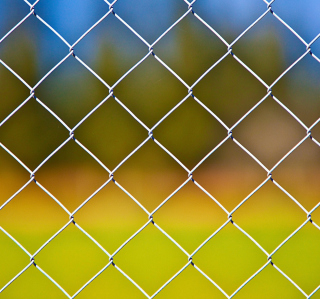 Kostenloses Cage Fence Wallpaper für iPad