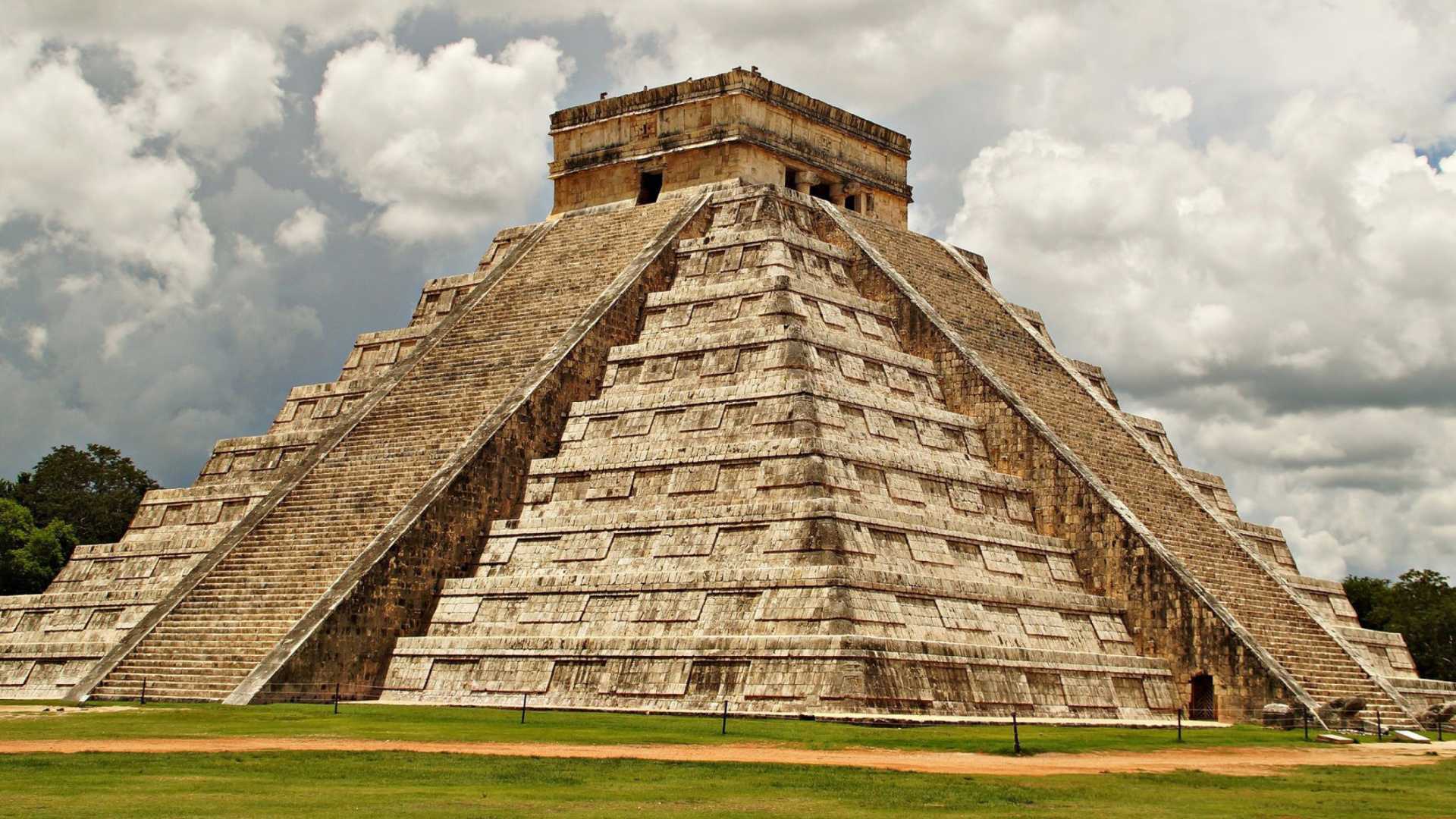 One of the 7 Wonders of the World Chichen Itza Pyramid wallpaper 1920x1080