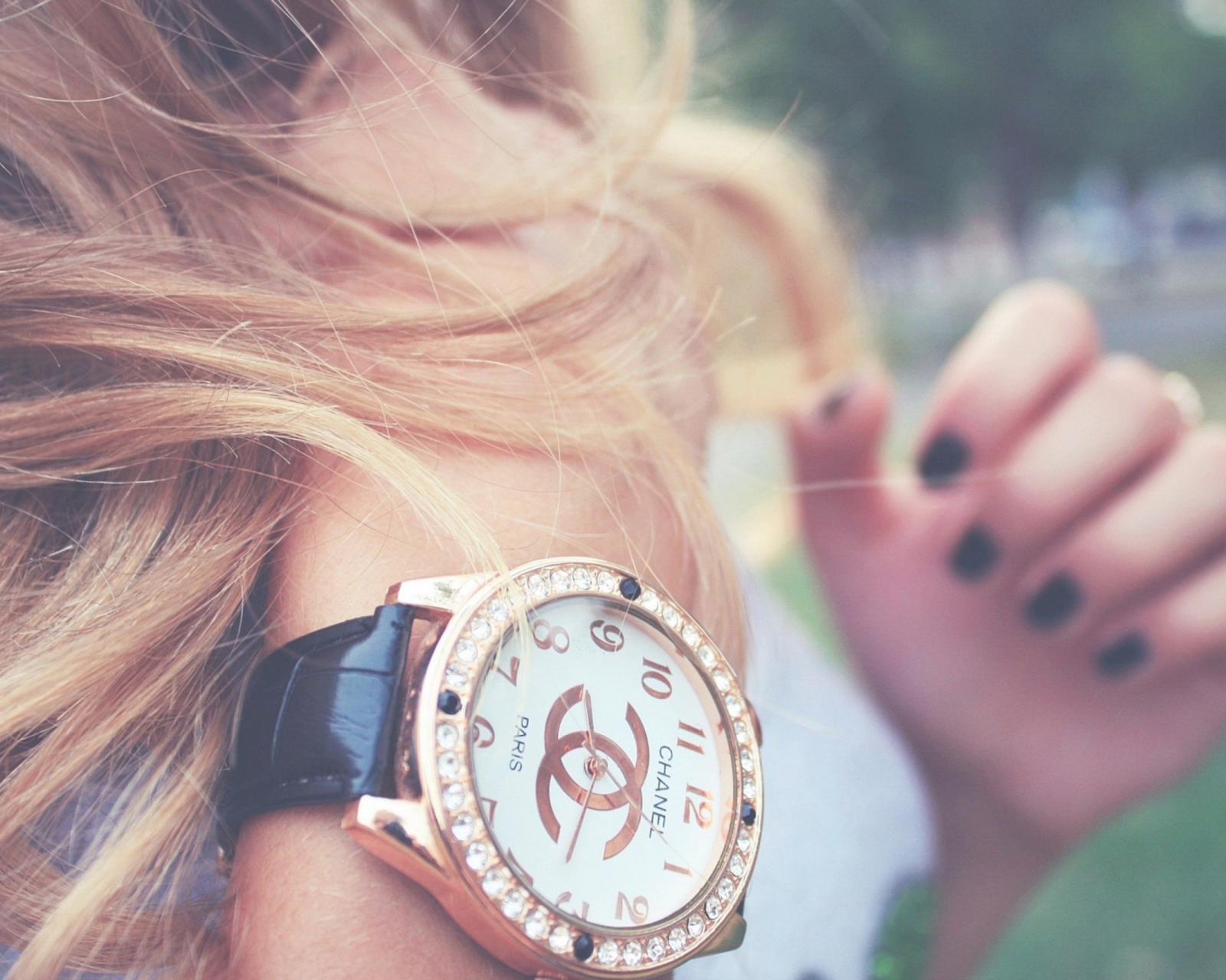 Обои Chanel Watch 1600x1280