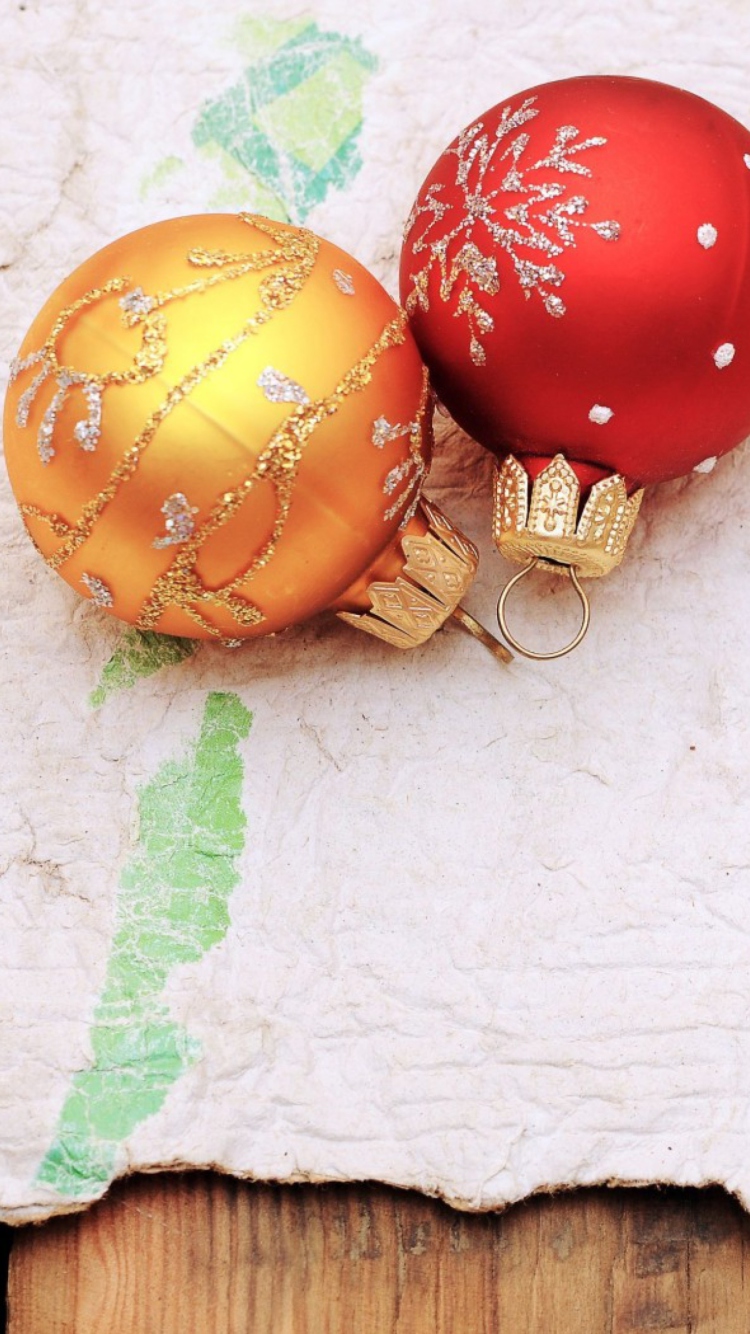 Das New Year Golden And Red Decorations Wallpaper 750x1334